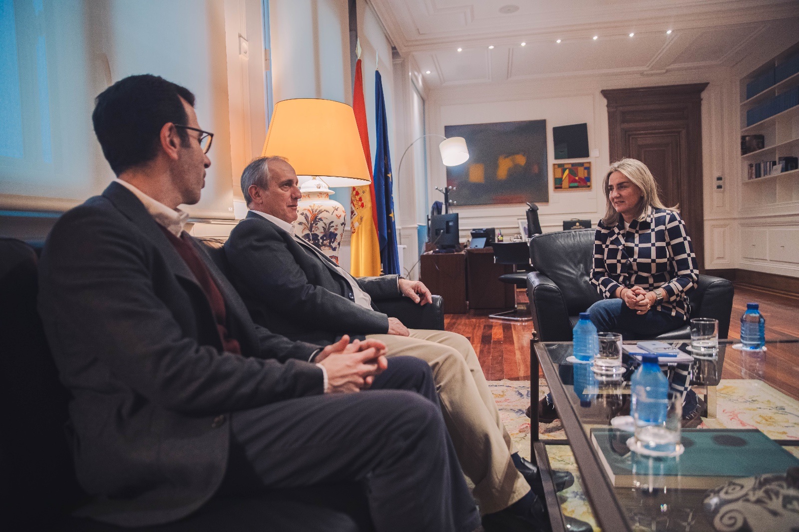 FEUSO se reúne con la Ministra de Educación, Milagros Tolón.